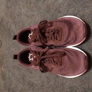 NB FRESH FOAM ARISHI TENNIS SHOES